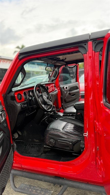2020 Jeep Gladiator Sport — foto 12 / 12