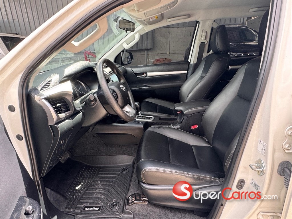 2022 Toyota Hilux SRV — foto 5 / 7