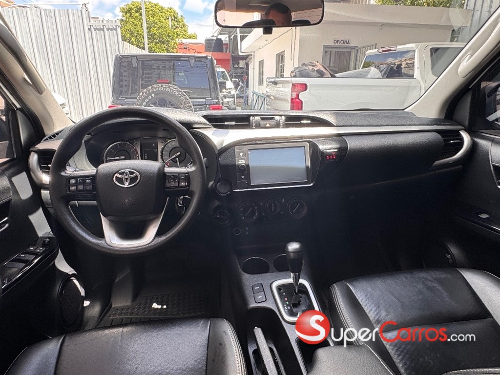 2022 Toyota Hilux SRV — foto 6 / 7