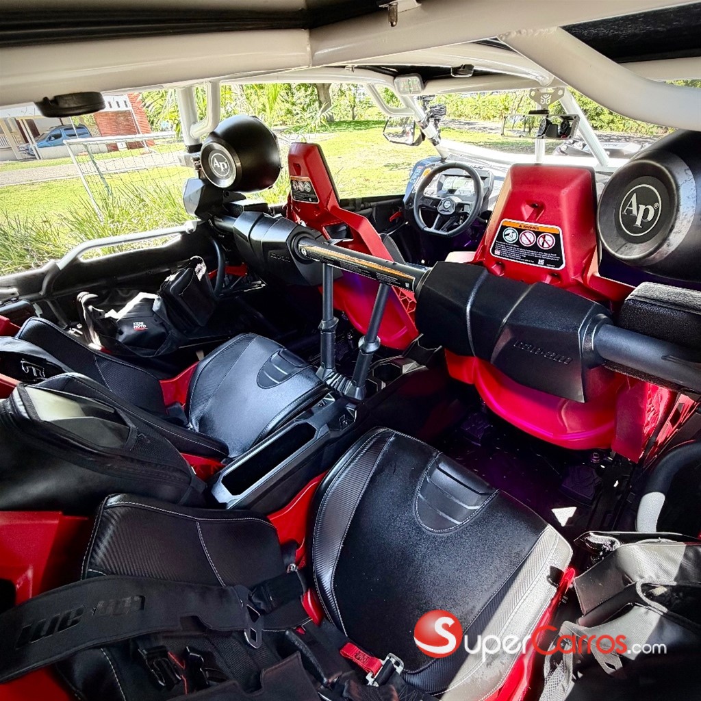 2024 Can Am Maverick X3 XRC Turbo RR — foto 10 / 12