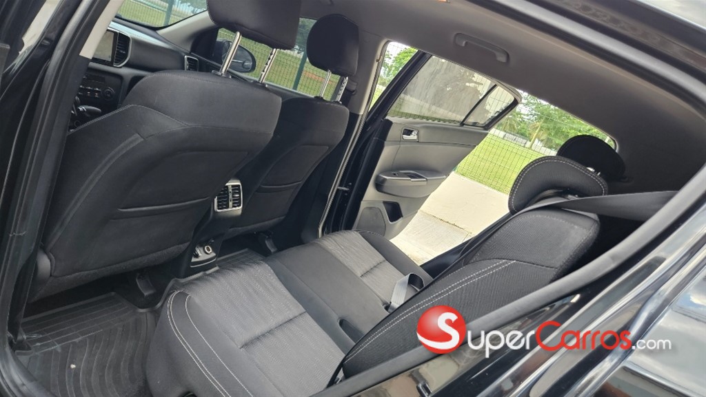 2018 Kia Sportage — foto 7 / 12