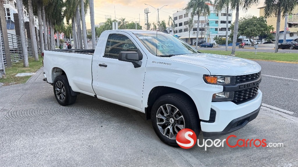 2021 Chevrolet Silverado 1500 LT — foto 2 / 9