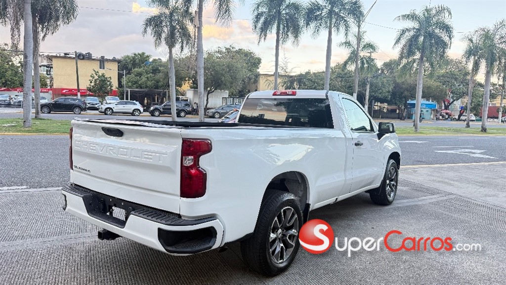 2021 Chevrolet Silverado 1500 LT — foto 8 / 9