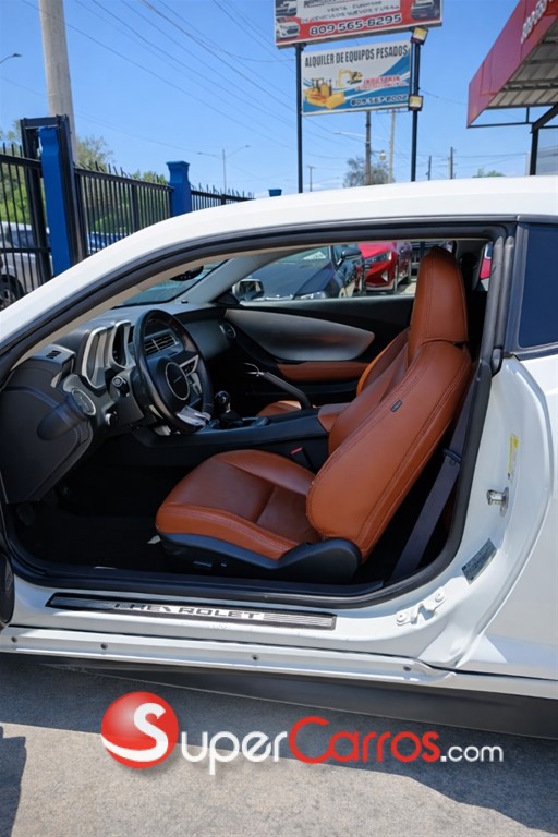 2010 Chevrolet Camaro 2 SS — foto 8 / 12