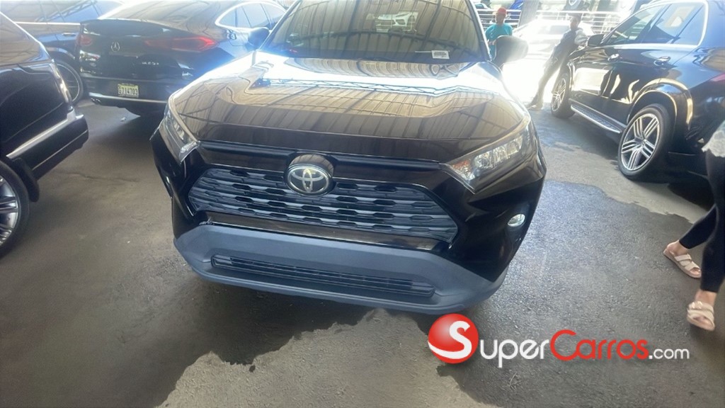2022 Toyota RAV4 LE PLUS — foto 2 / 4