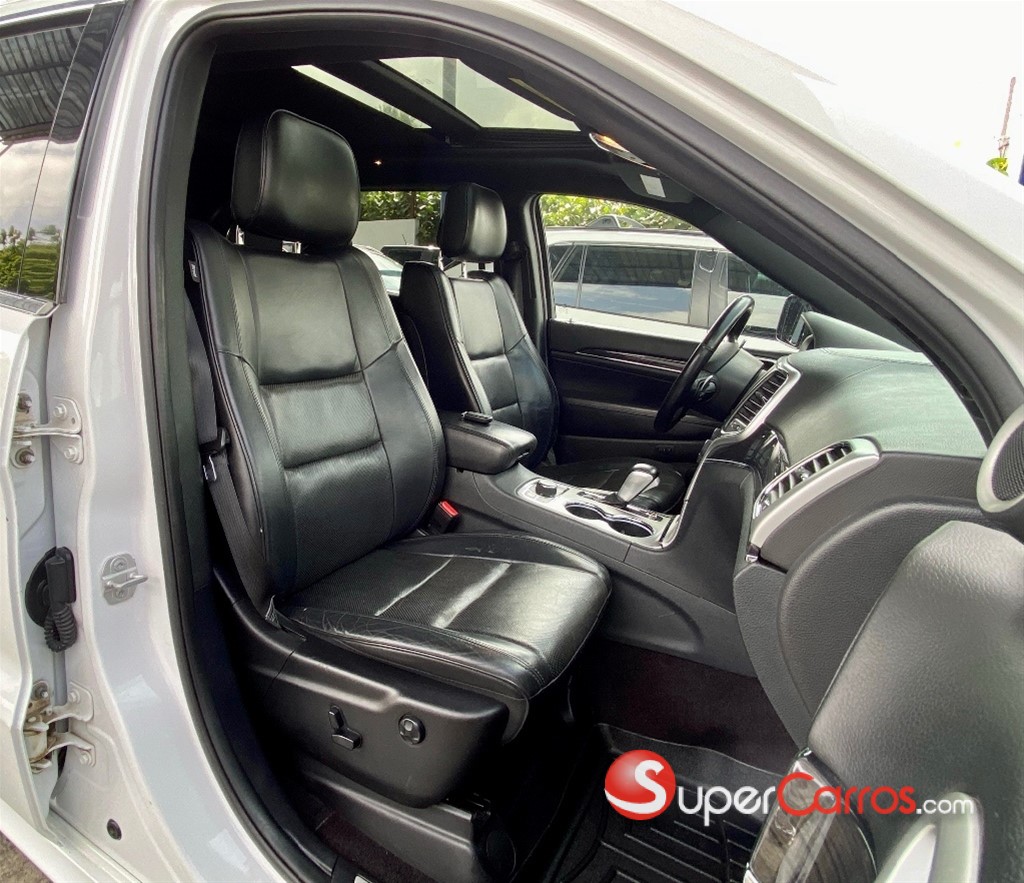 2016 Jeep Grand Cherokee Overland Highaltitude — foto 9 / 12