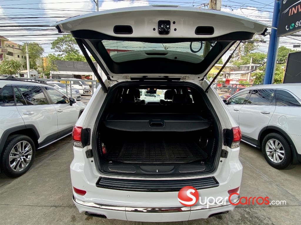 2016 Jeep Grand Cherokee Overland Highaltitude — foto 11 / 12