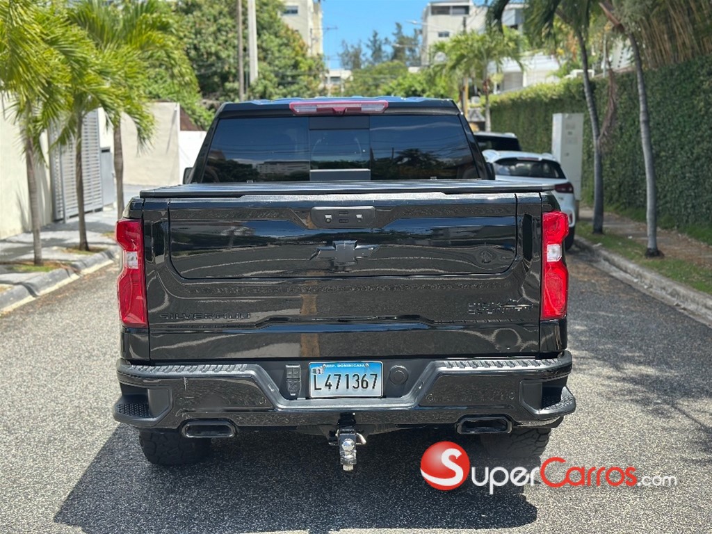 2023 Chevrolet Silverado High Country Duramax — foto 5 / 10