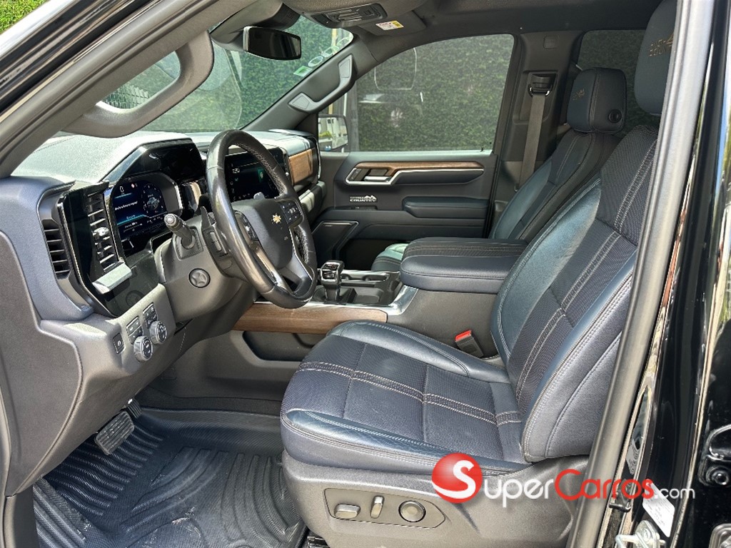 2023 Chevrolet Silverado High Country Duramax — foto 8 / 10