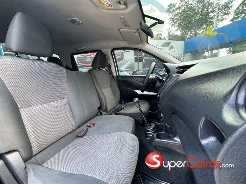 2020 Nissan Frontier NP300 — foto 2 / 12