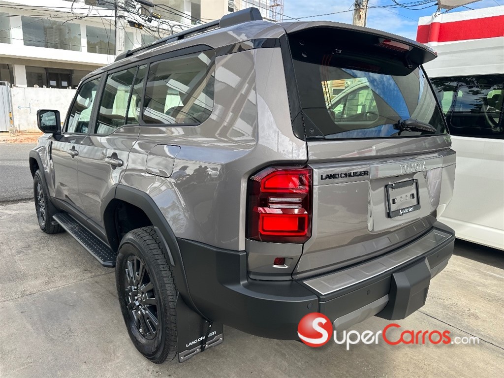 2026 Toyota Land Cruiser Prado All Rounder 02 — foto 4 / 9