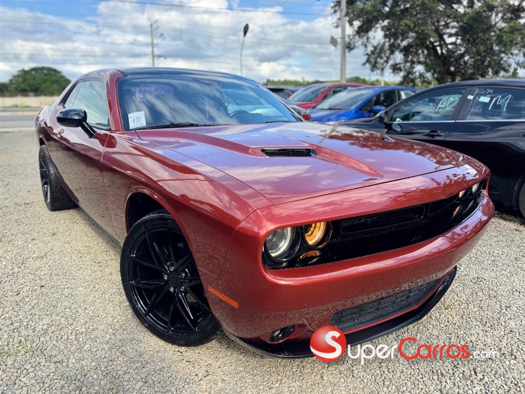 2021 Dodge Challenger SXT