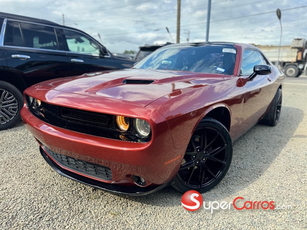 2021 Dodge Challenger SXT — foto 3 / 11
