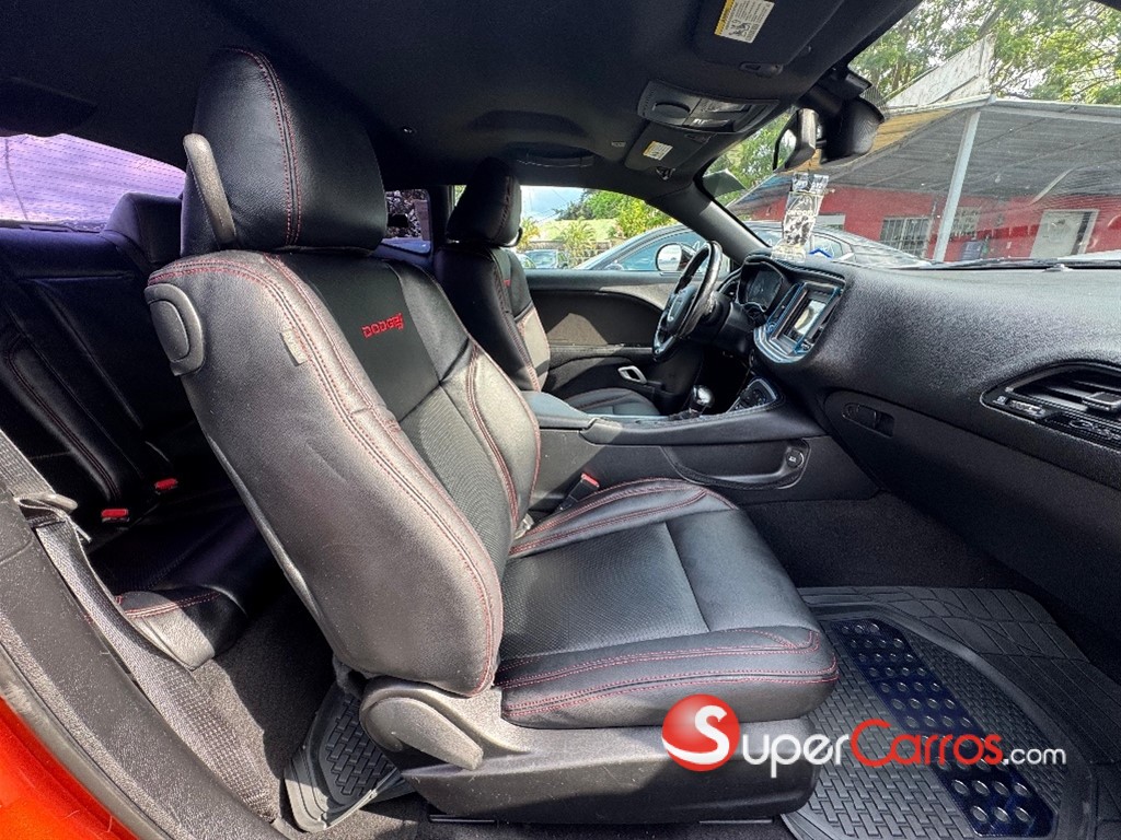 2021 Dodge Challenger SXT — foto 8 / 11
