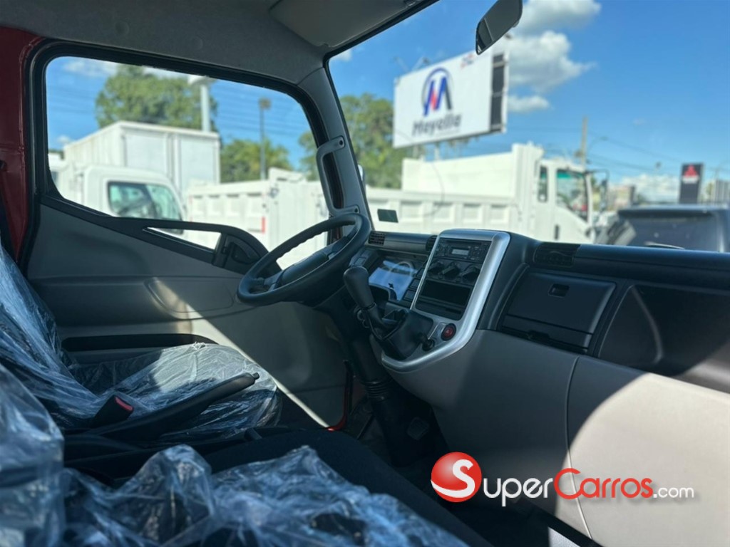 2027 Mitsubishi Motors Canter Chassis 18 pies — foto 3 / 11