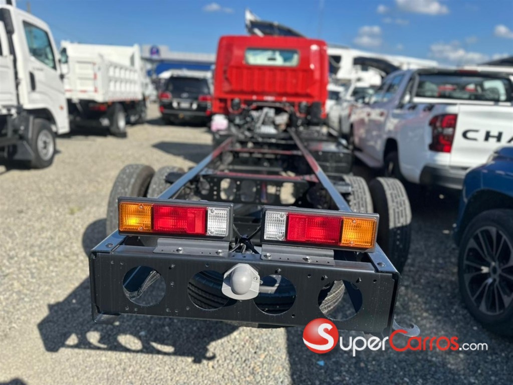 2027 Mitsubishi Motors Canter Chassis 18 pies — foto 7 / 11