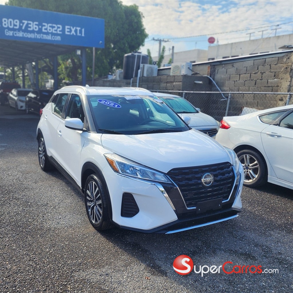 2021 Nissan Kicks SV — foto 2 / 12