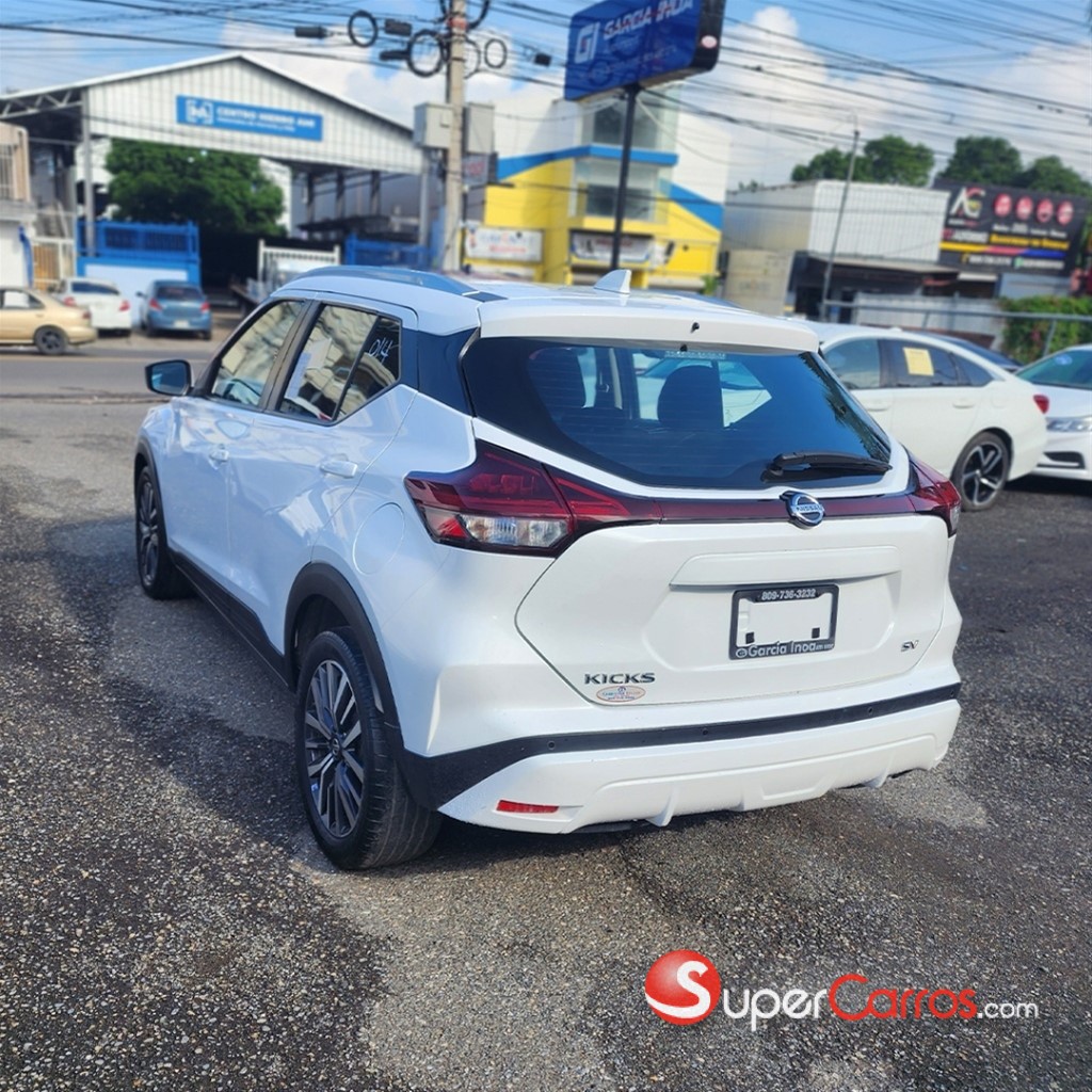 2021 Nissan Kicks SV — foto 4 / 12
