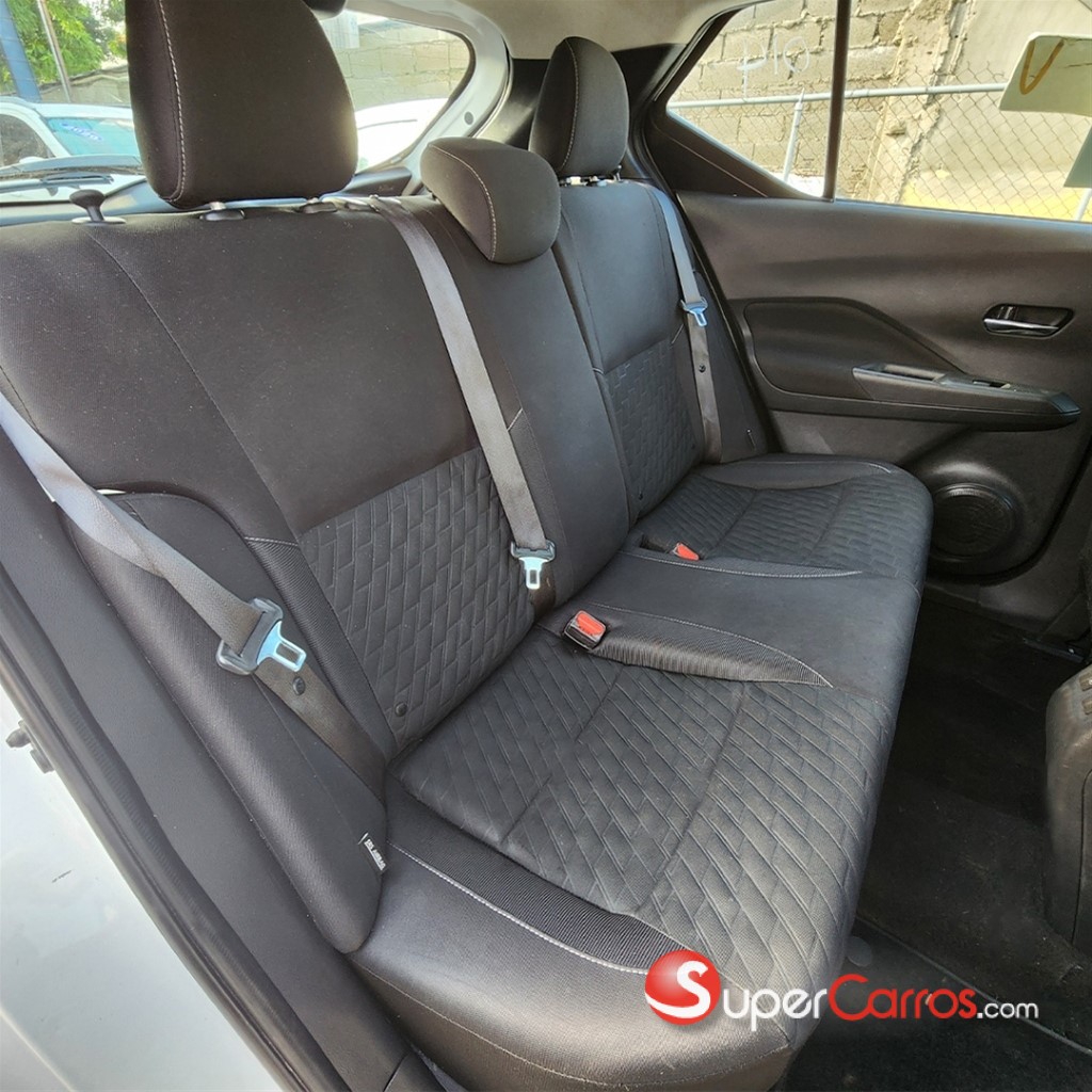 2021 Nissan Kicks SV — foto 12 / 12