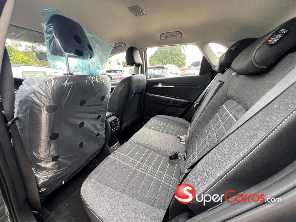 2027 Kia Sonet — foto 8 / 10