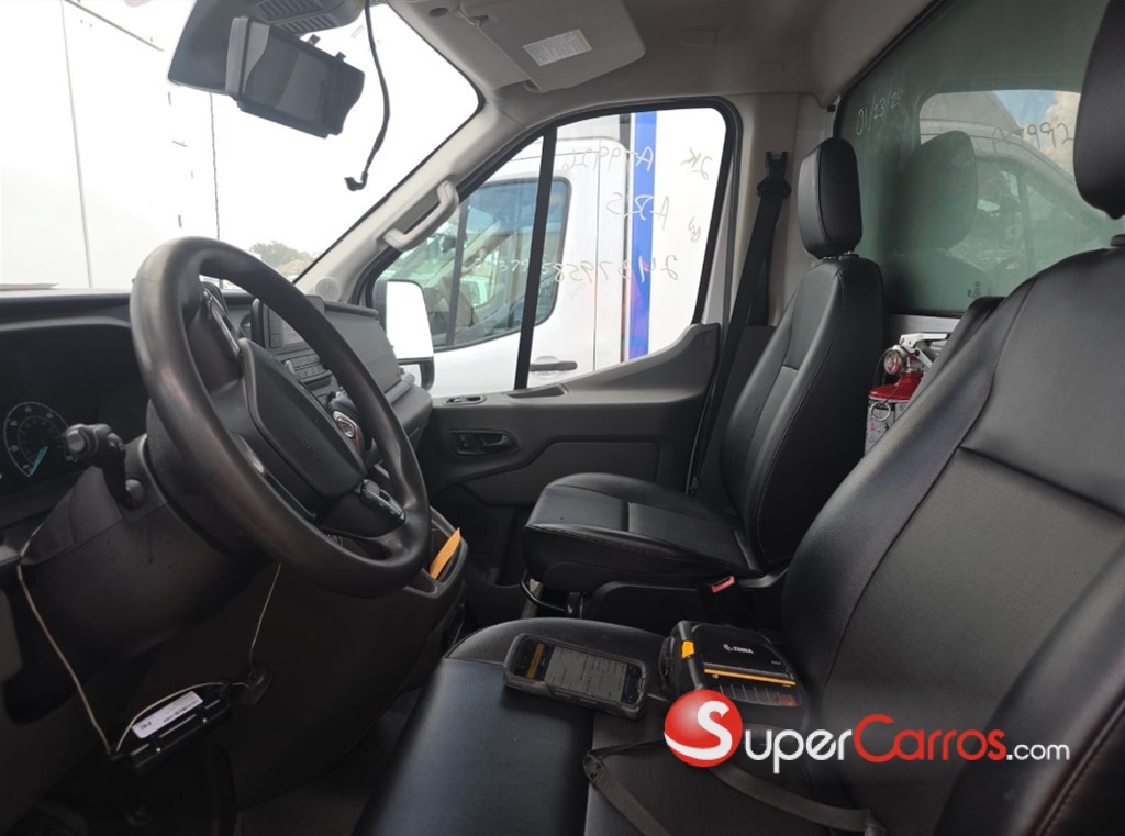 2021 Ford Transit — foto 6 / 10