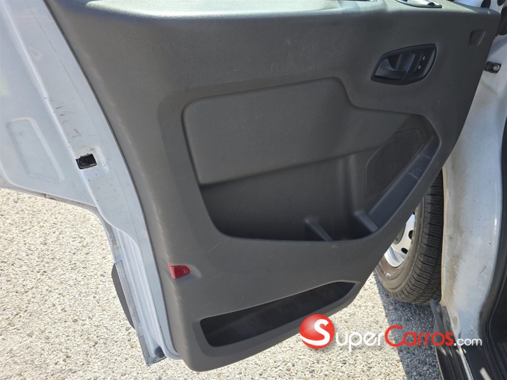 2021 Ford Transit — foto 8 / 10