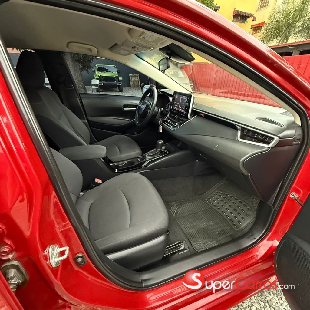 2020 Toyota Corolla LE — foto 9 / 12