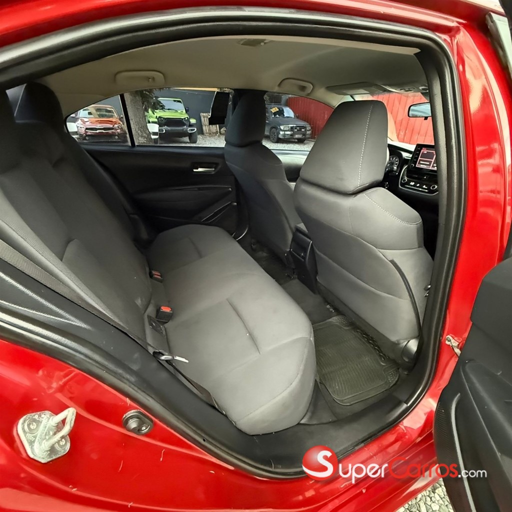 2020 Toyota Corolla LE — foto 10 / 12