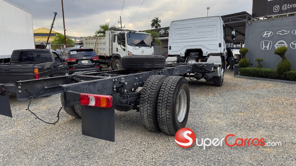 2024 Mercedes-Benz Atego 1725 — foto 9 / 12