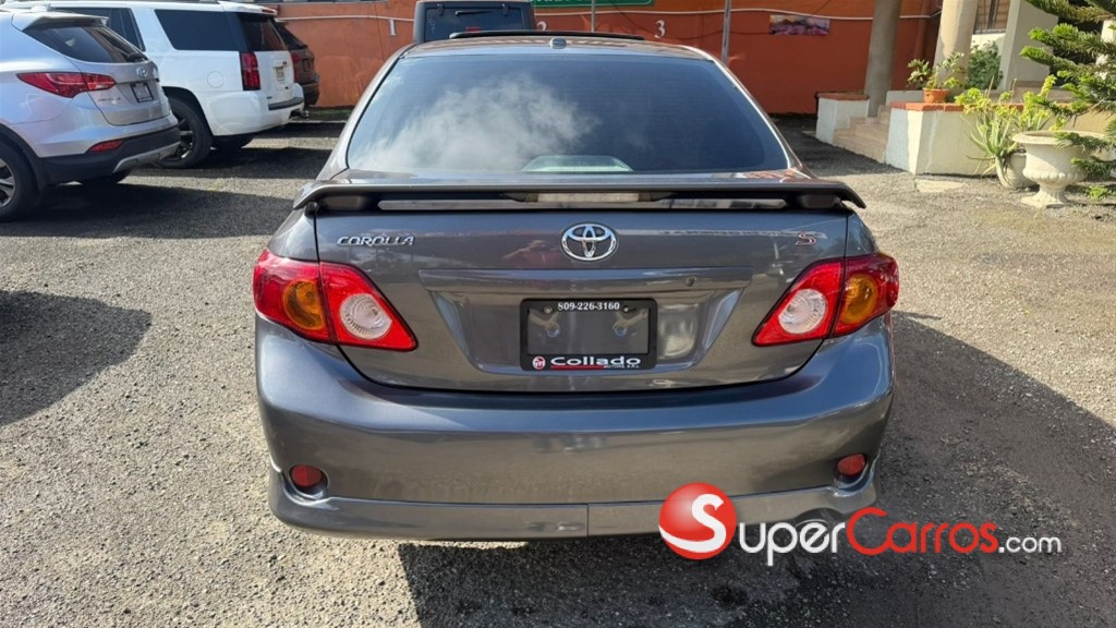 2010 Toyota Corolla S — foto 2 / 9