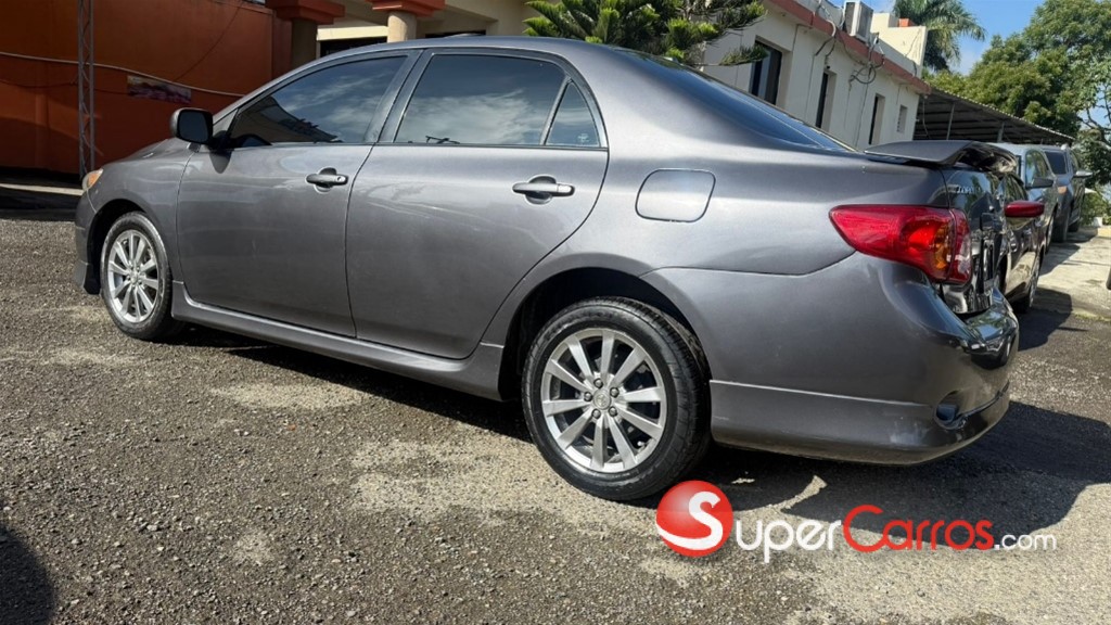 2010 Toyota Corolla S — foto 4 / 9