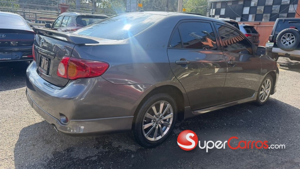 2010 Toyota Corolla S — foto 6 / 9
