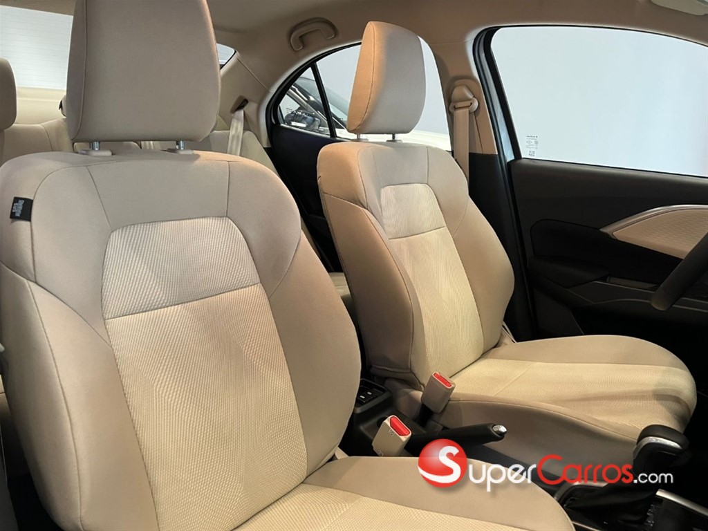 2026 Suzuki Dzire GLX — foto 3 / 12