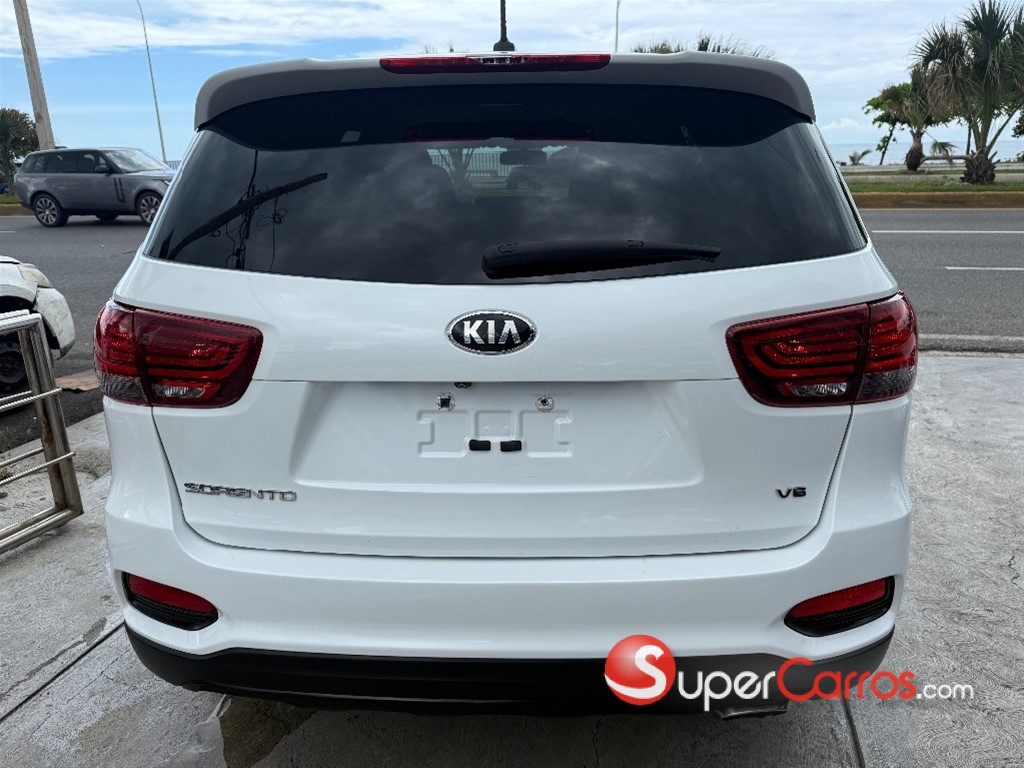 2020 Kia Sorento LX — foto 5 / 12