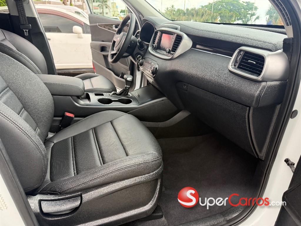 2020 Kia Sorento LX — foto 12 / 12