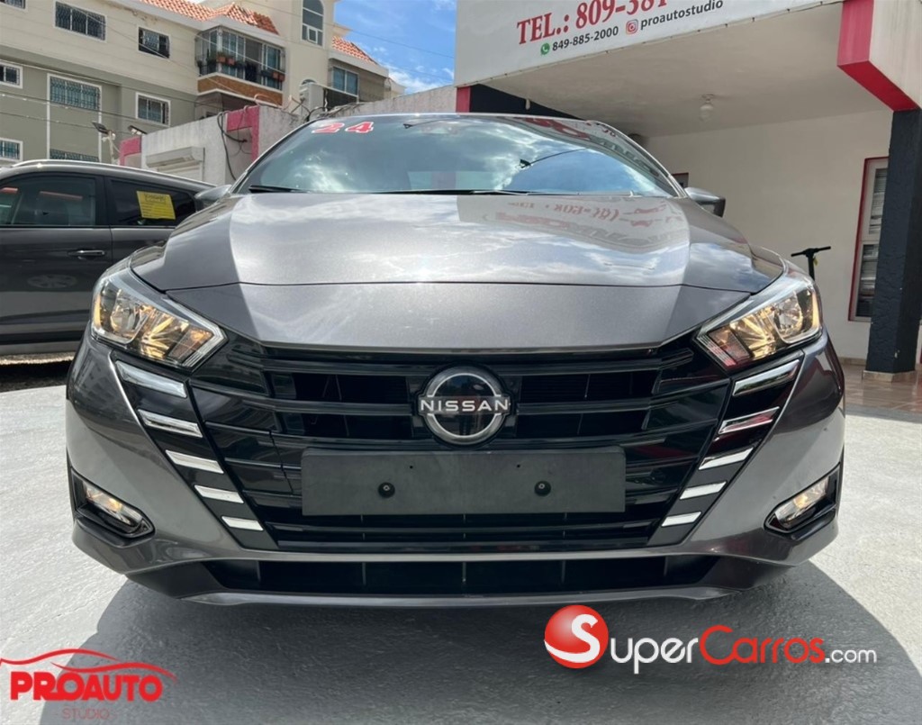 2024 Nissan Versa Advance — foto 2 / 10