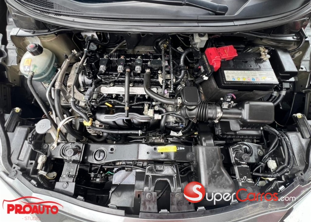 2024 Nissan Versa Advance — foto 10 / 10