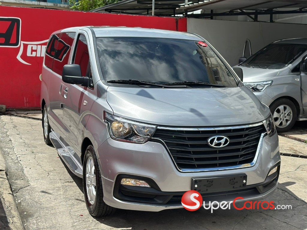 2020 Hyundai Grand Starex
