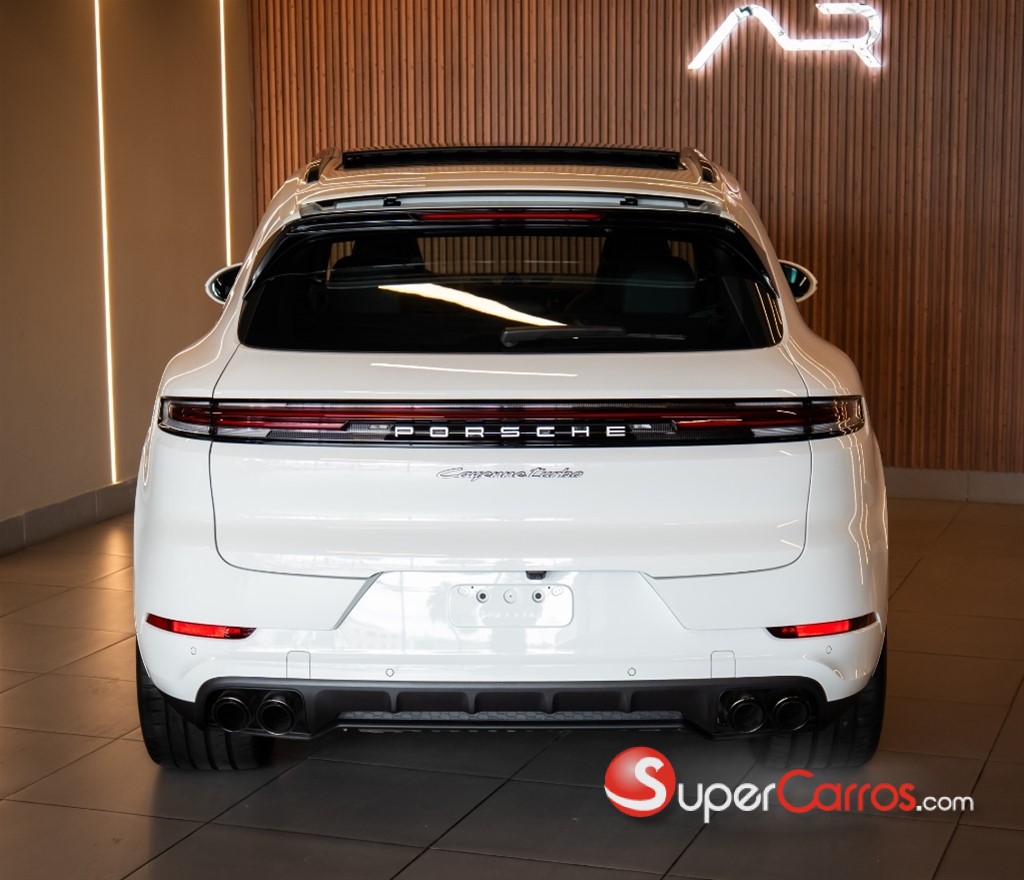 2024 Porsche Cayenne Turbo — foto 4 / 12