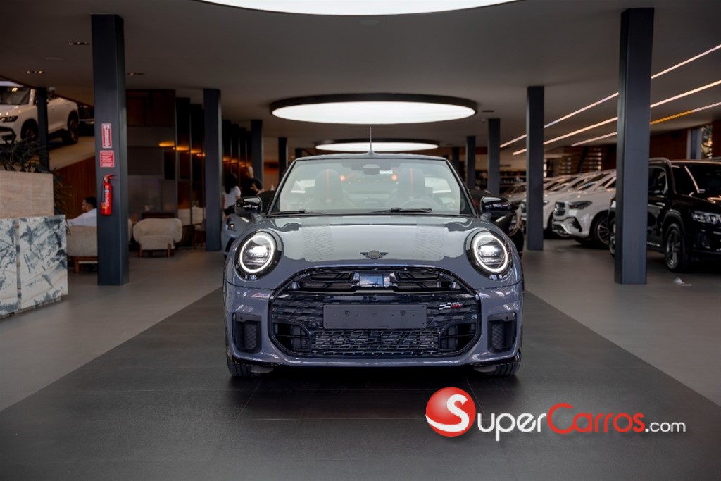 2026 Mini Cooper JCW Convertible — foto 12 / 12