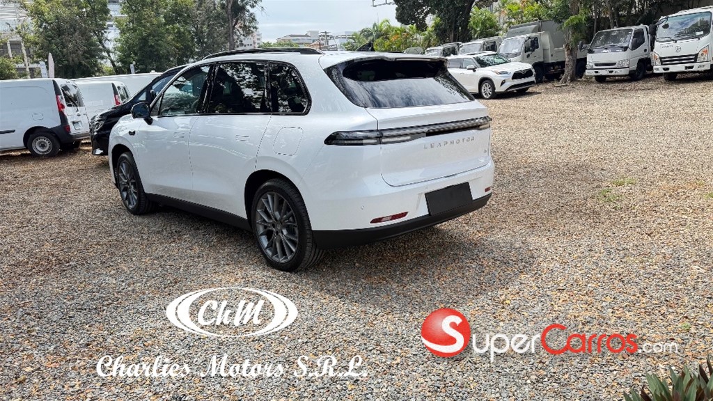 2026 Leapmotors C10 Desing — foto 4 / 10