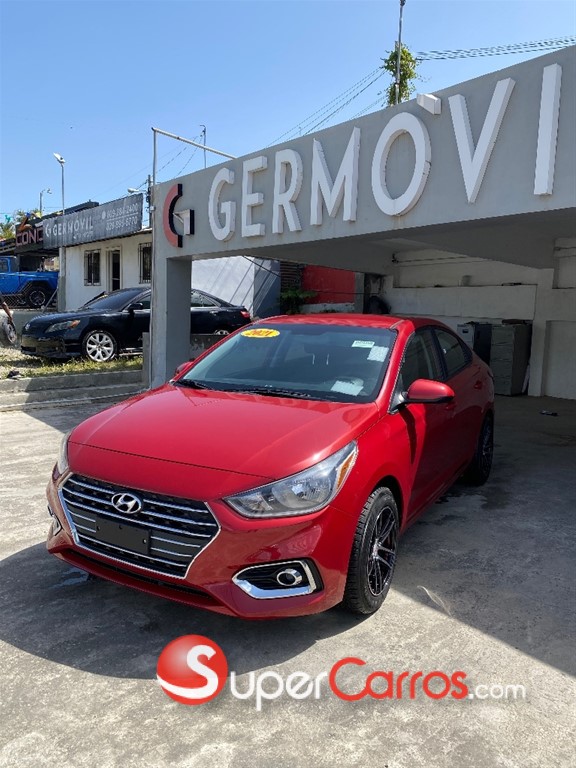 2021 Hyundai Accent SE — foto 2 / 9