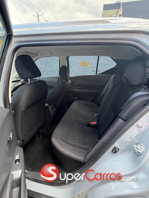 2021 Nissan Kicks SV — foto 6 / 8