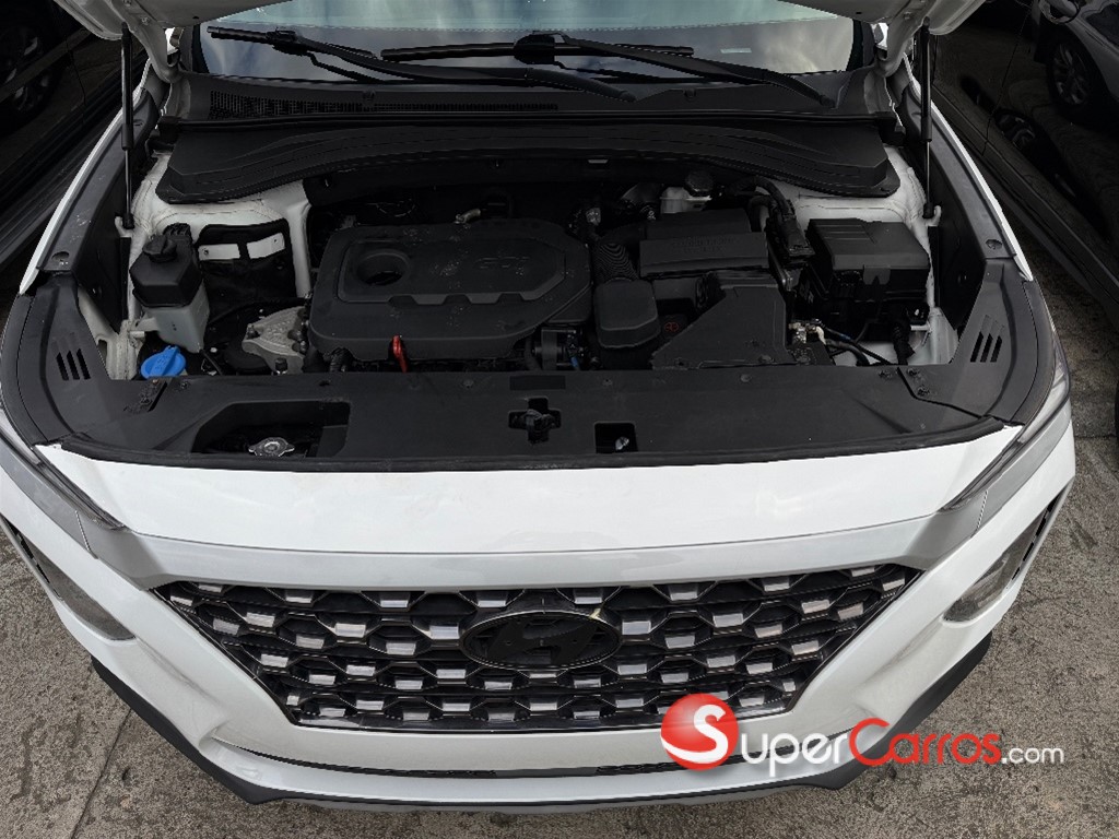 2020 Hyundai Santa Fe SE — foto 2 / 9