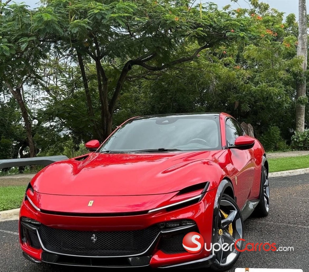 2025 Ferrari Purosangue — foto 2 / 12