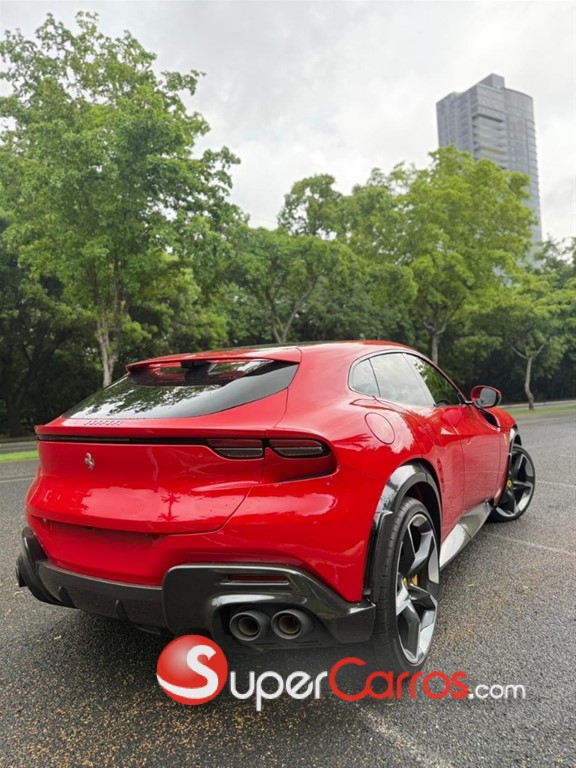 2025 Ferrari Purosangue — foto 9 / 12