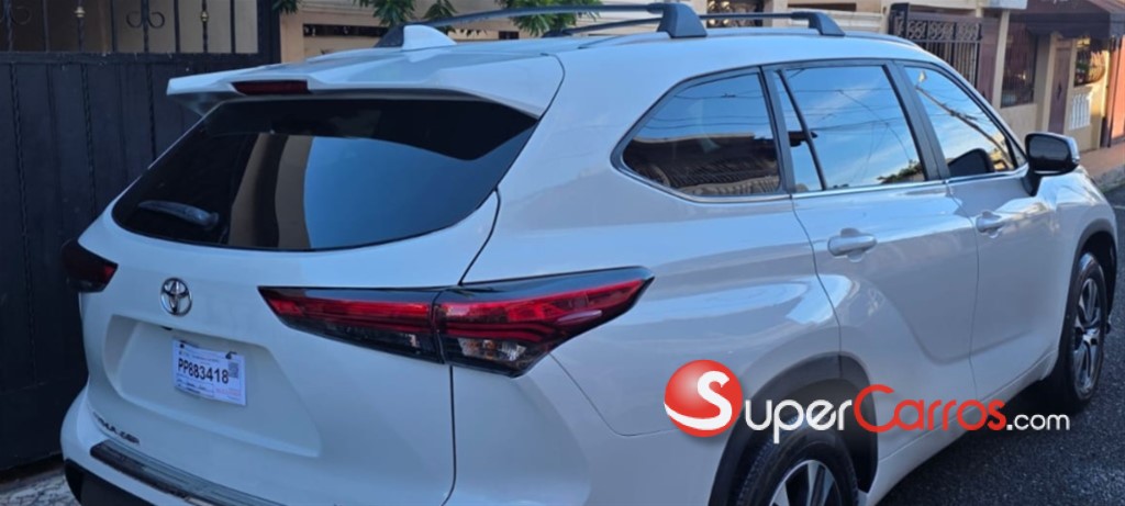 2023 Toyota Highlander XLE — foto 9 / 10