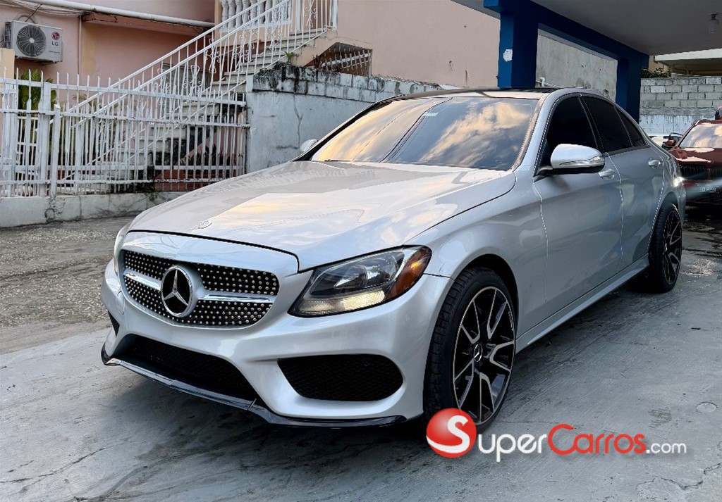 2015 Mercedes-Benz Clase C 300 — foto 8 / 11