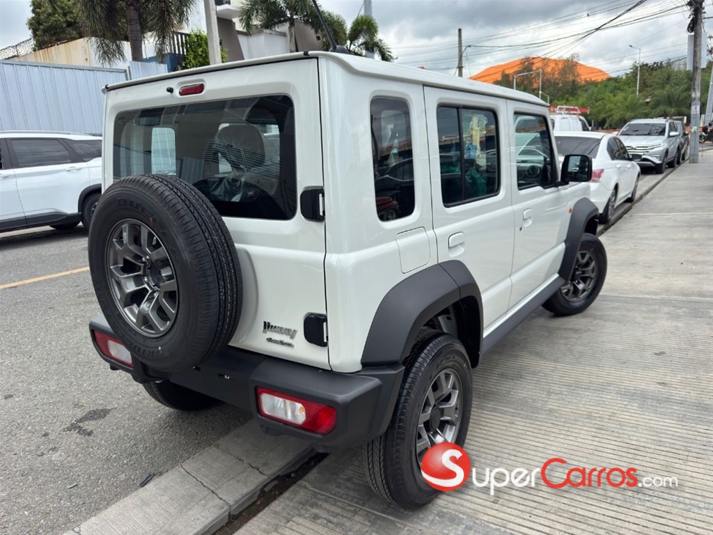 2027 Suzuki Jimny GLX — foto 5 / 12