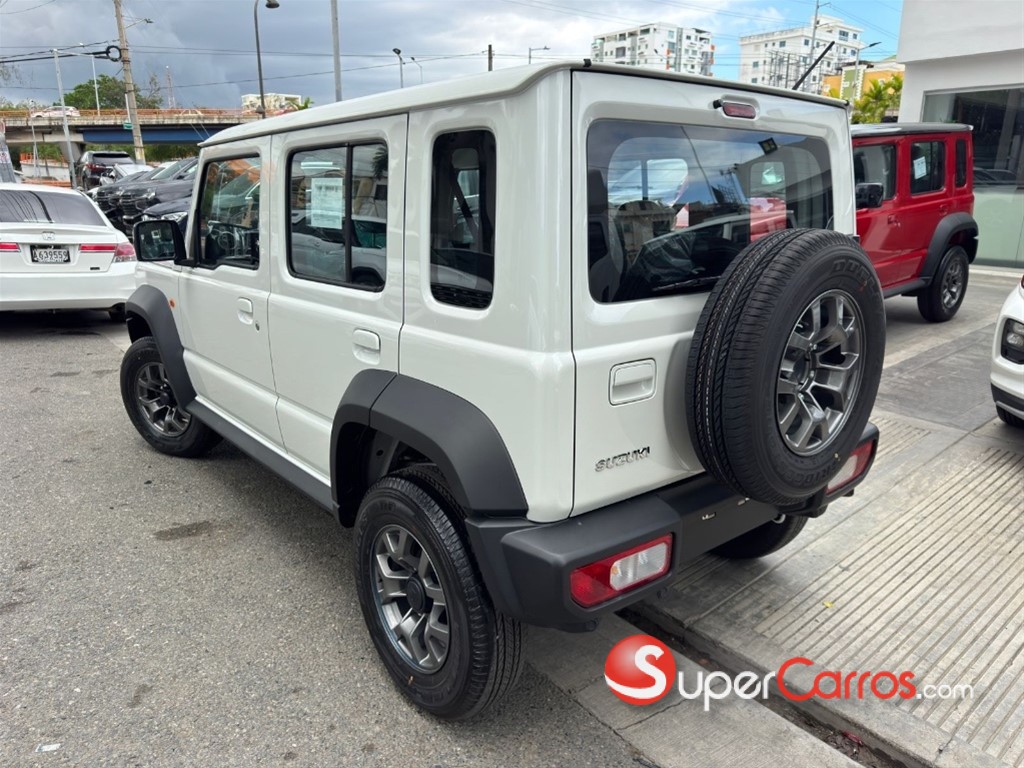 2027 Suzuki Jimny GLX — foto 7 / 12